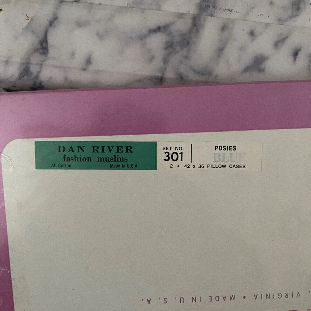 Vintage Dan River Fine Muslin Cotton Pillow Cases New- Only Top Lid Opened (NOS)
